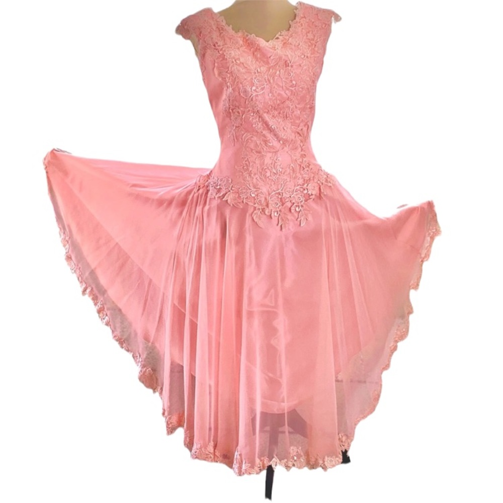 Tea length Vintage Dresses Size 12 - Picture 1 of 15